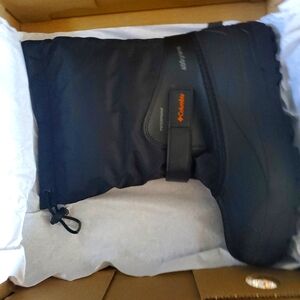 NWT Columbia Powderbug Youth Snowboots